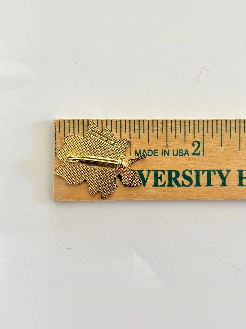 Vintage red rose flower enamel gold tone brooch pin